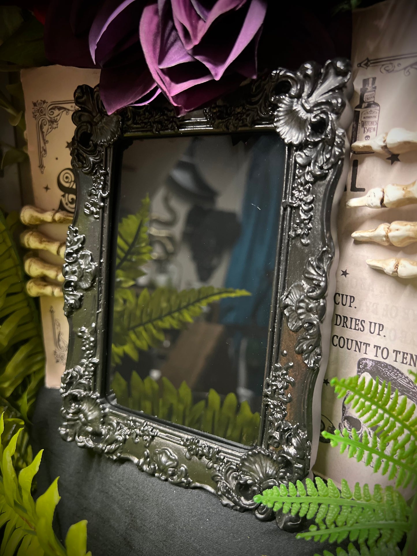 Wall Hanging Scrying Mirror Enchantment Mirror Charmed Mirror MM114