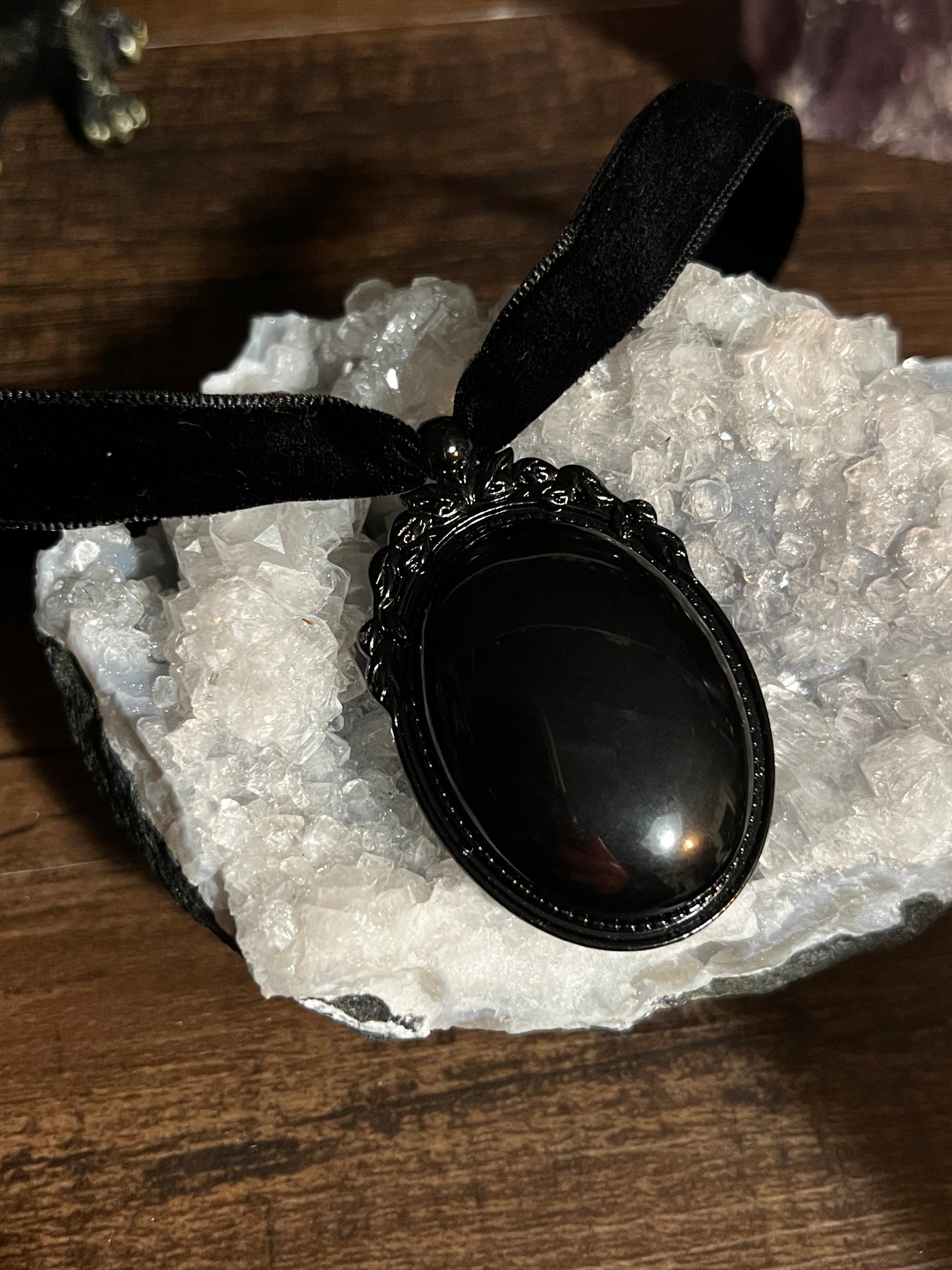 Obsidian Mirror Pendant Necklace with Velvet Choker PN23