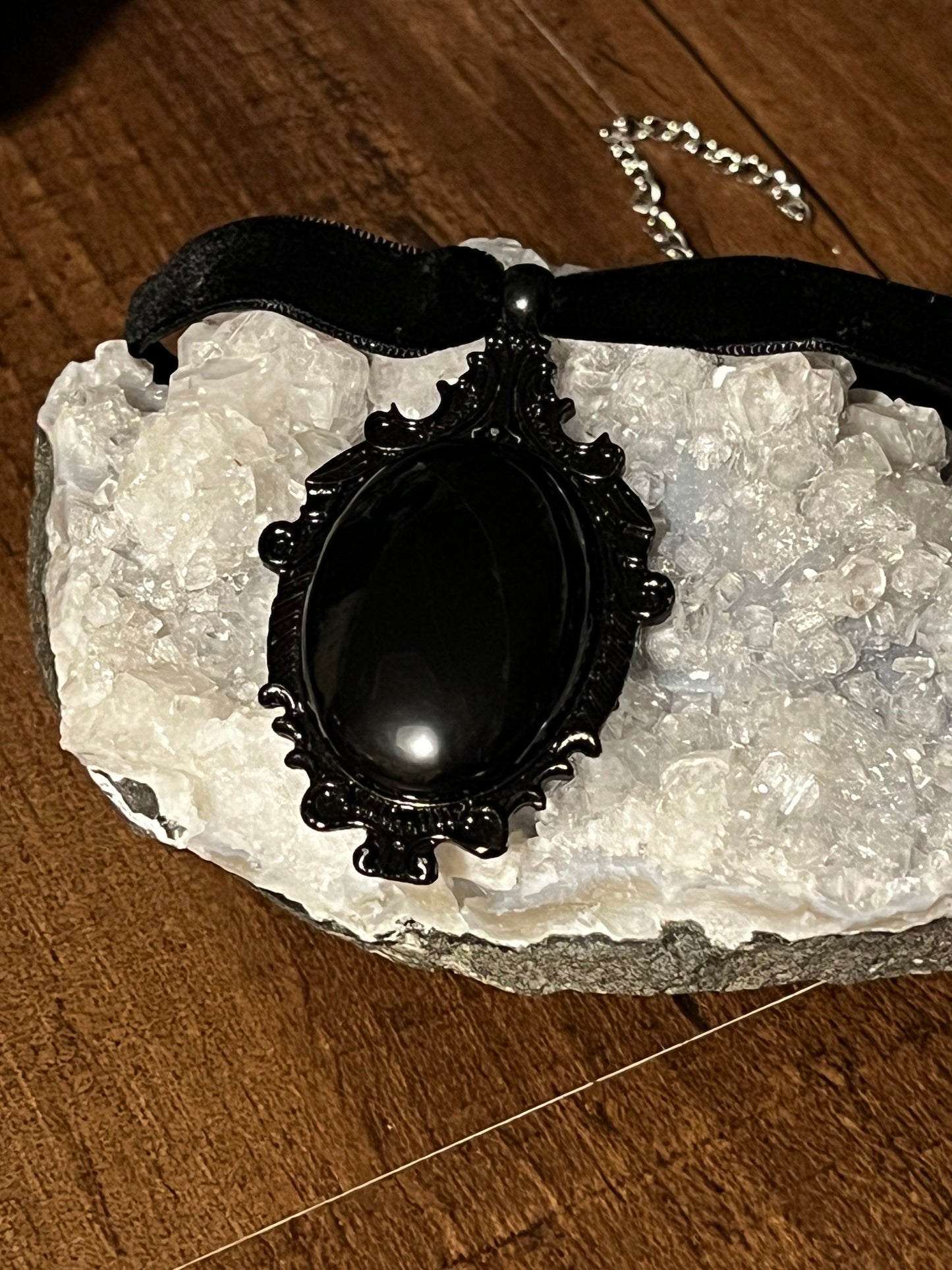 Obsidian Mirror Pendant Necklace with Velvet Choker PN24