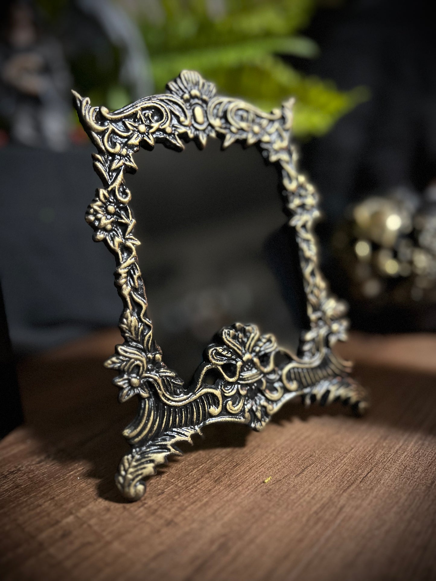 Small Black Scrying Divination Mirror MM127