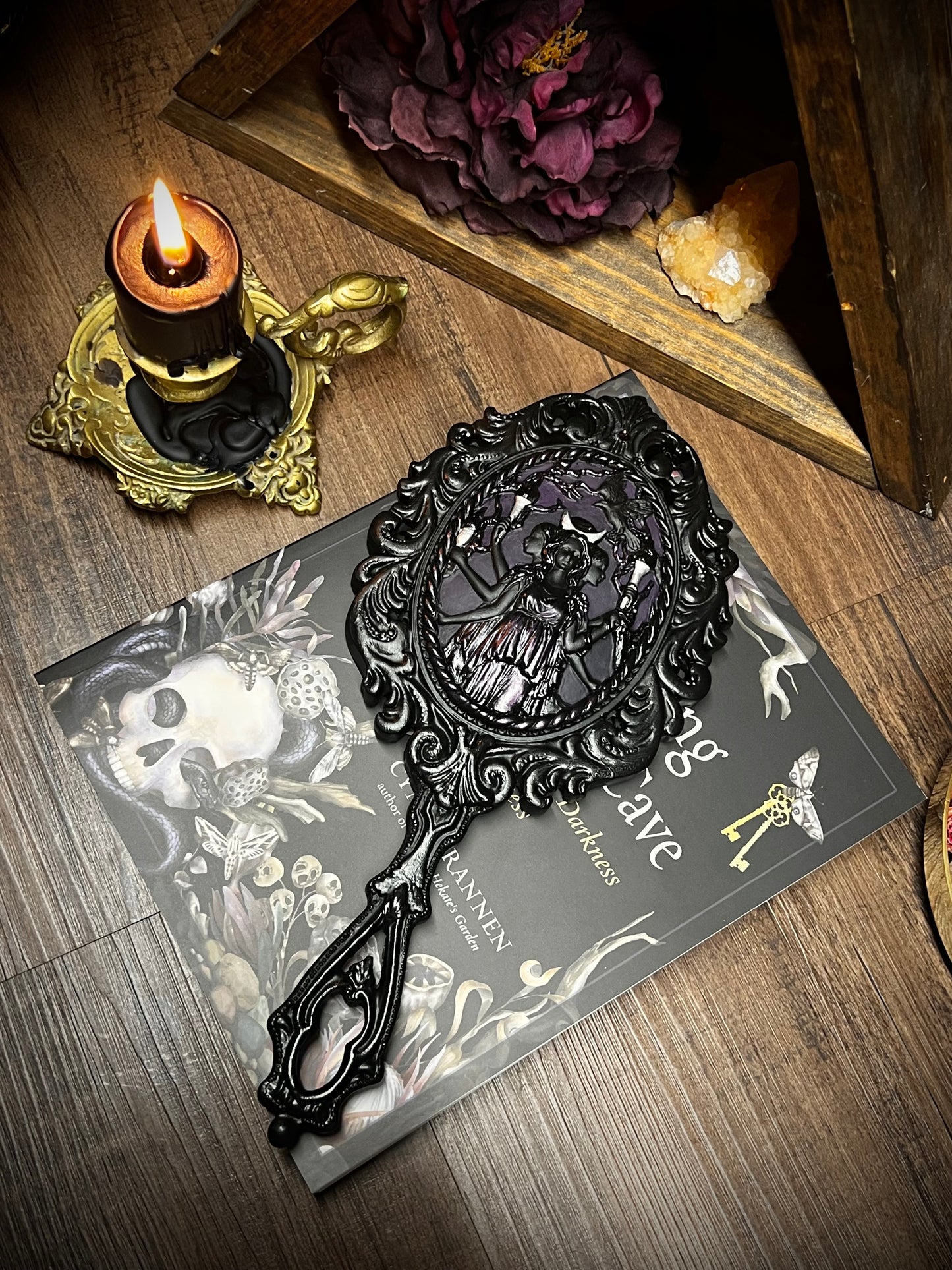 Guiding Light Hecate Handheld Divination Scrying Mirror MM119