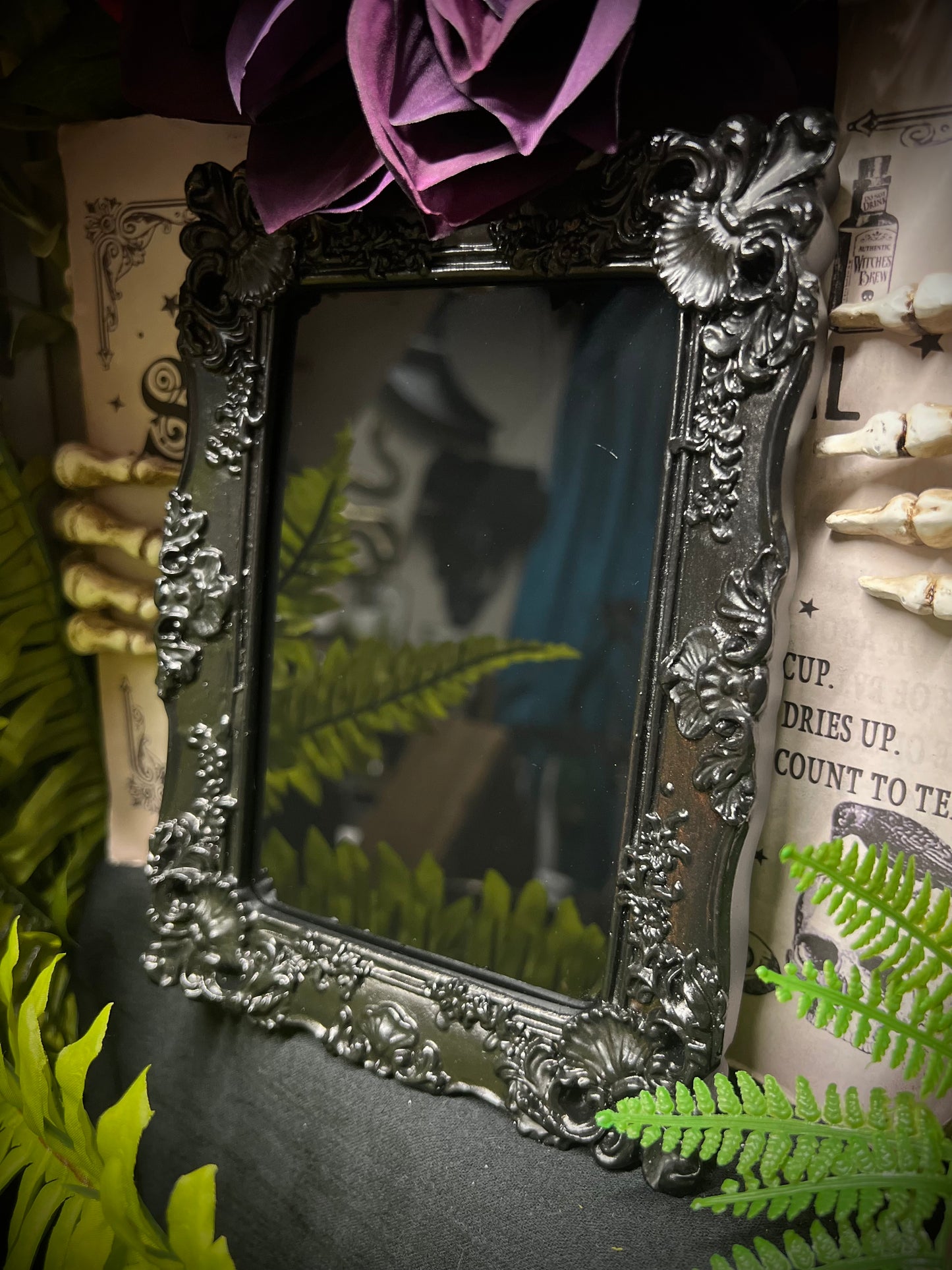 Wall Hanging Scrying Mirror Enchantment Mirror Charmed Mirror MM114