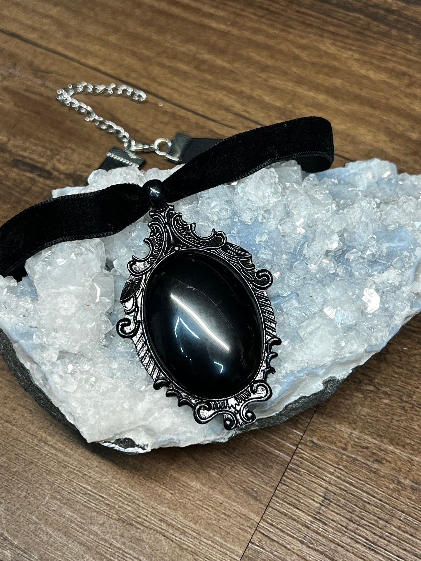 Obsidian Mirror Pendant Necklace with Velvet Choker PN24