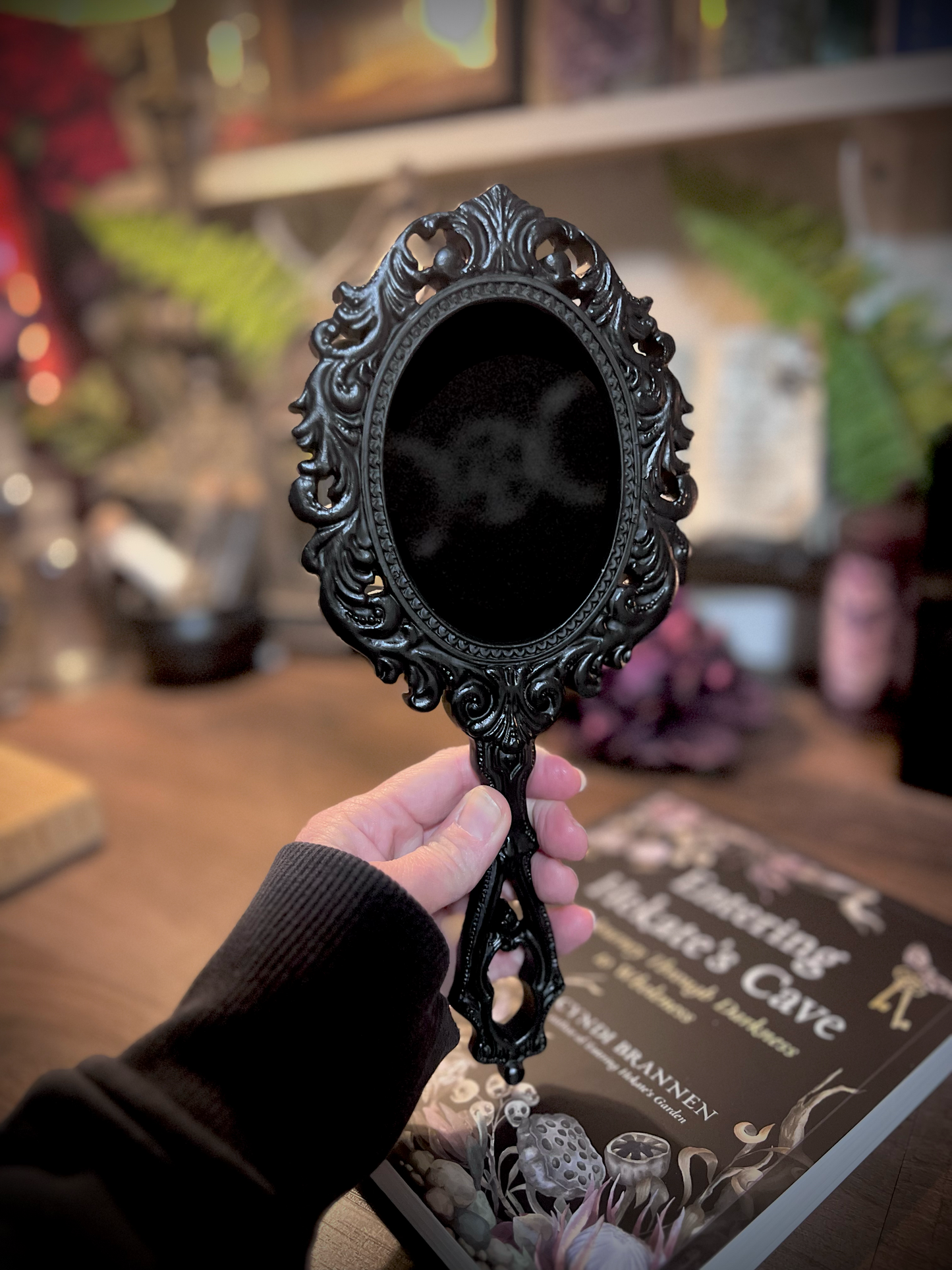 Guiding Light Hecate Handheld Divination Scrying Mirror MM119