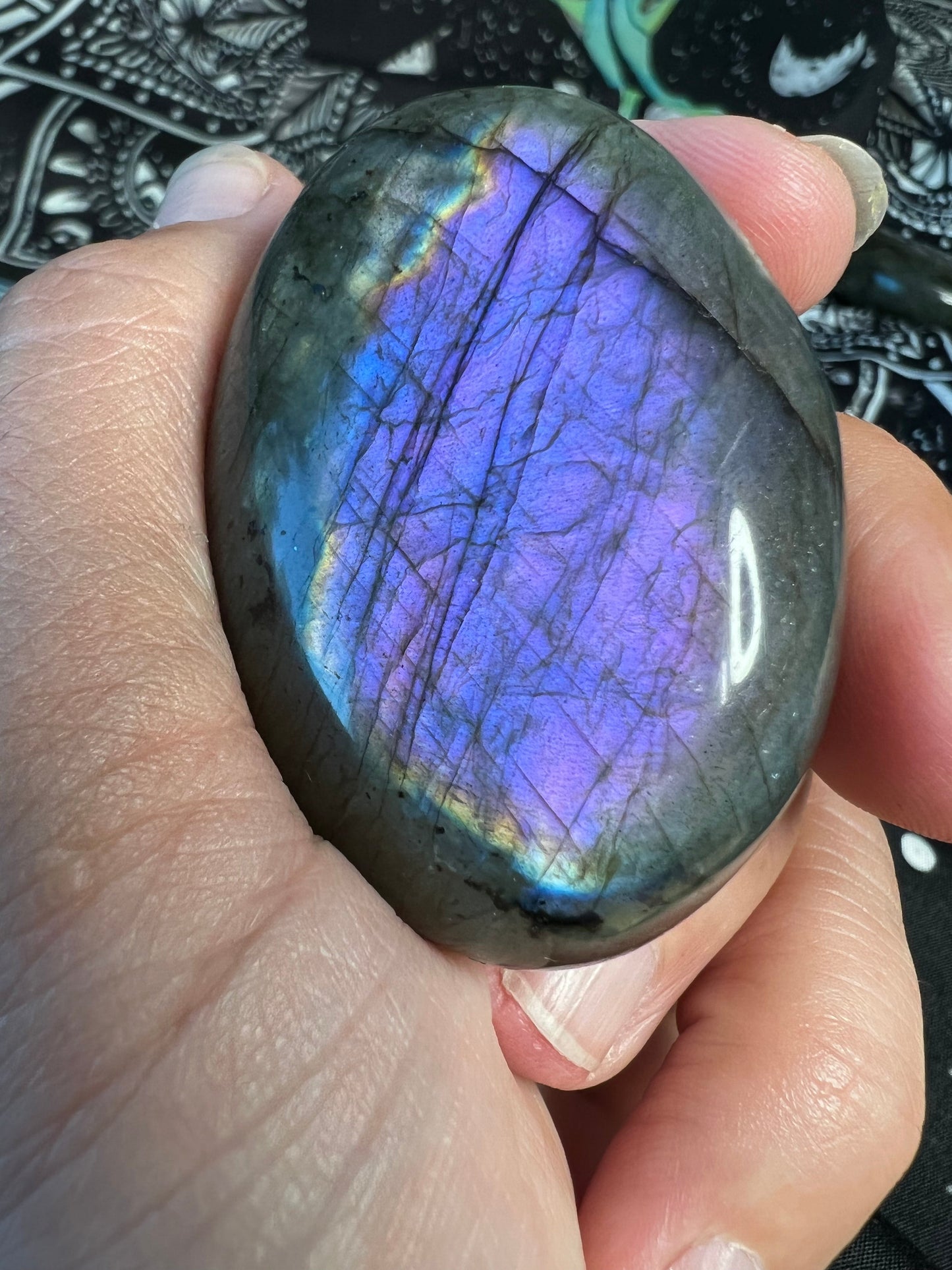Mermaid Labradorite Palm Stone šā”ļø