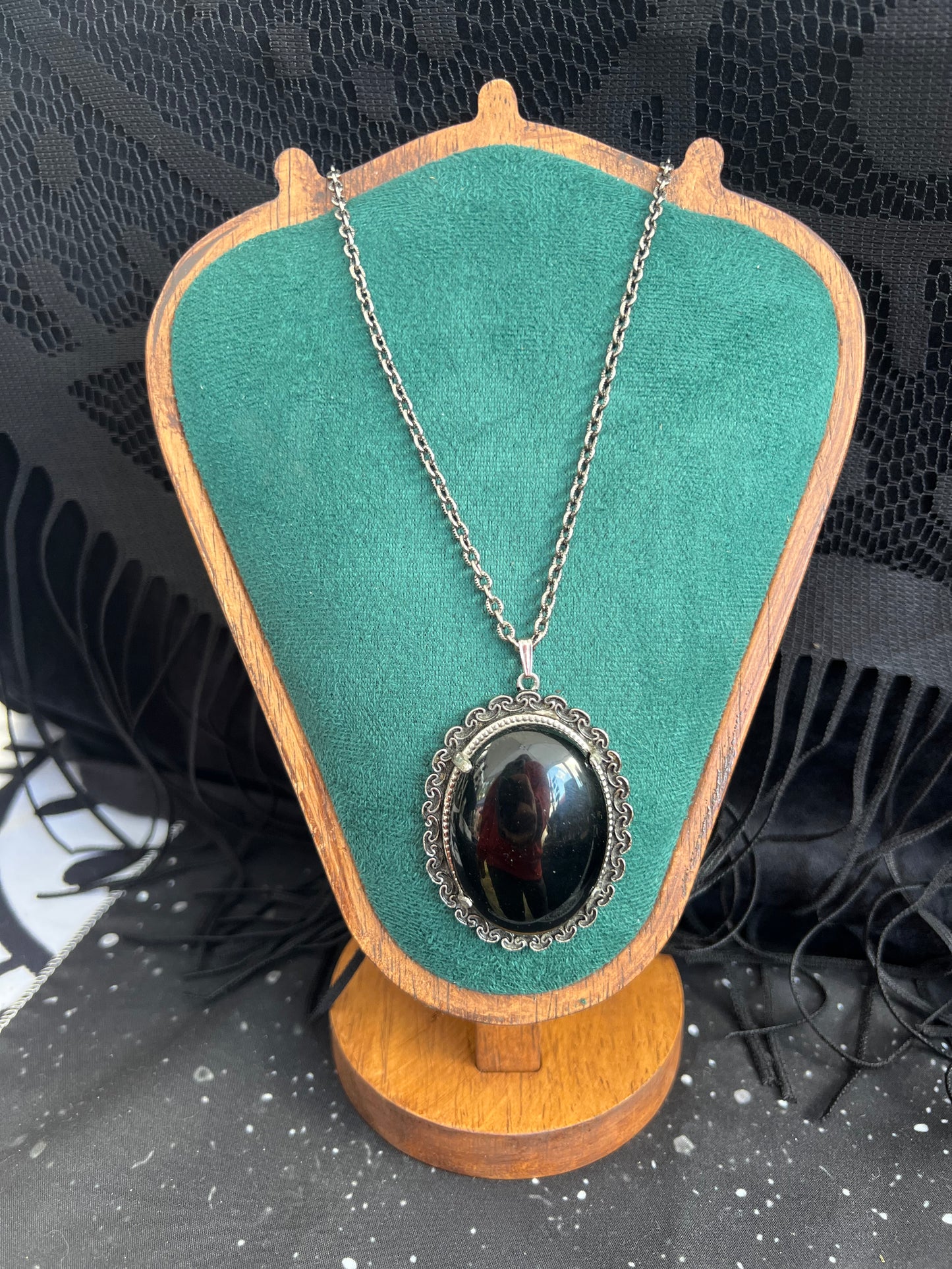 Obsidian Vintage Pendant Necklace
