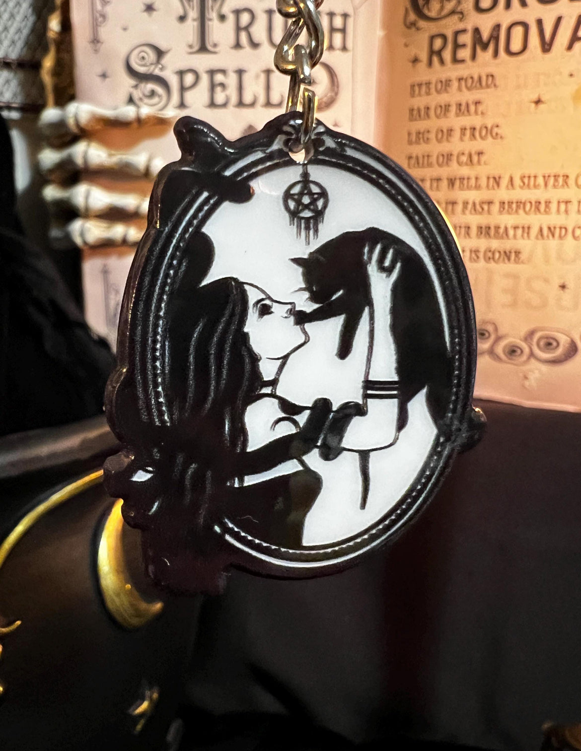 Black Cat Cameo Keychain KC1