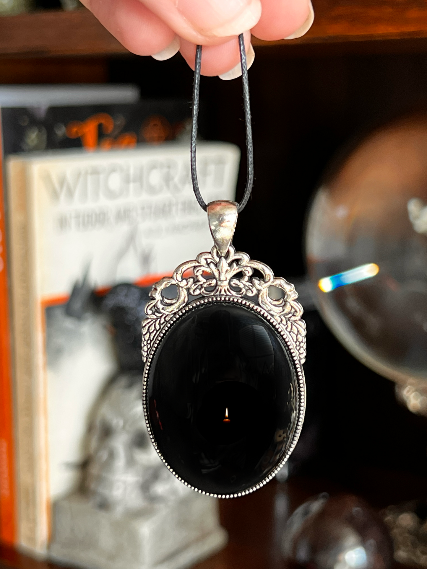 Black Glass Scrying Mirror Necklace Pendant PN14