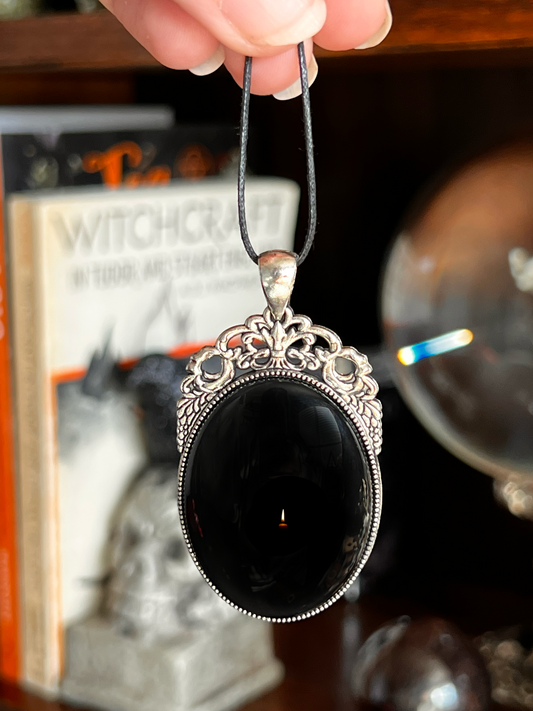 Black Glass Scrying Mirror Necklace Pendant PN14
