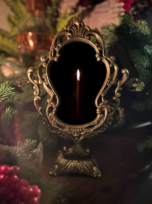 Scrying Mirror - Heirloom Tilt Hourglass Black Mirror MM118