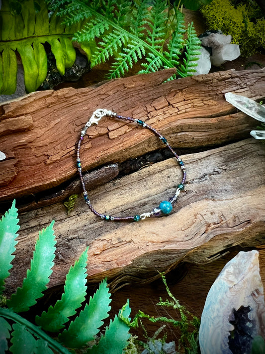 Apatite gemstone bracelet with matte seed beads and crystal accents