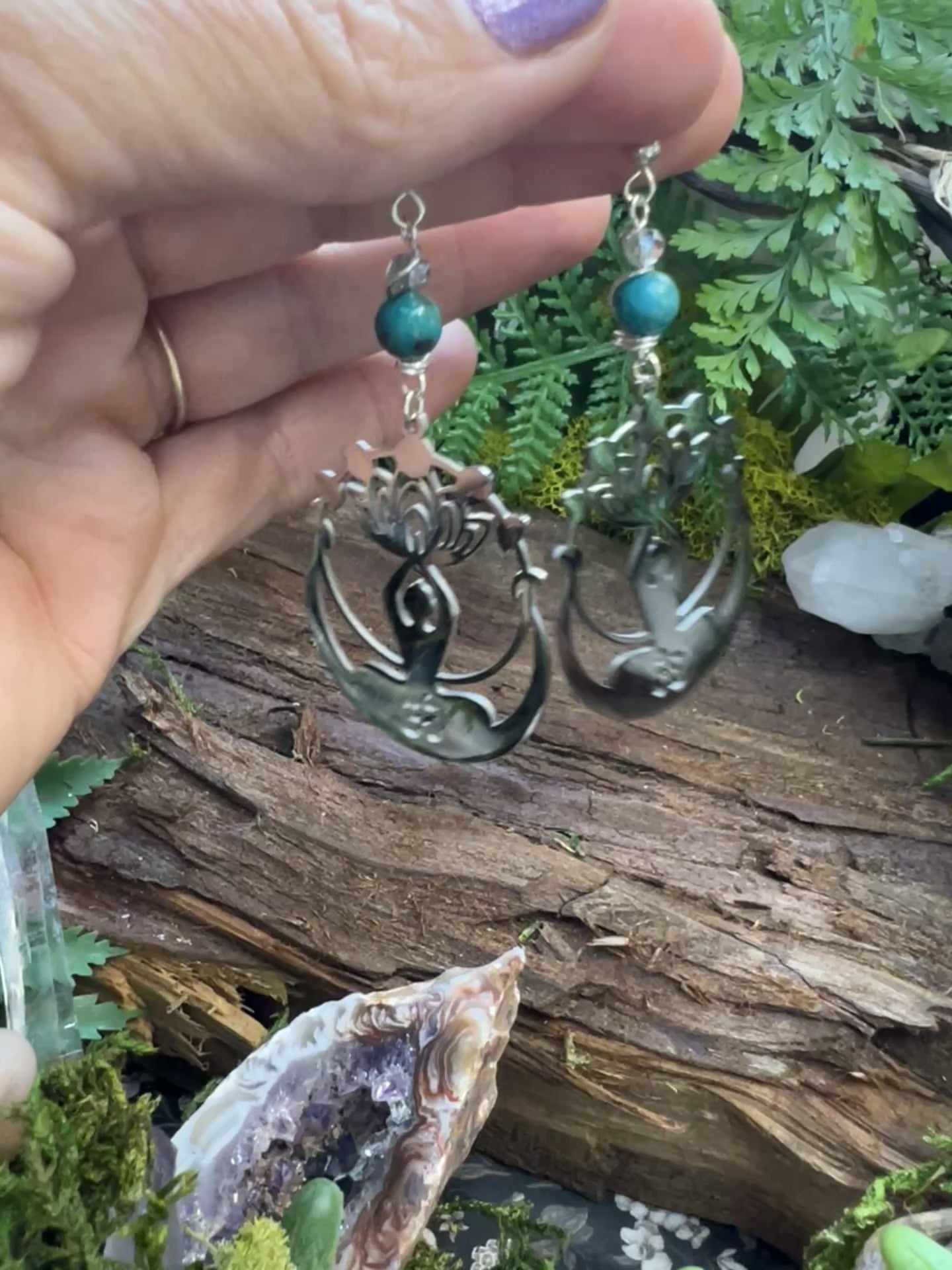 chrysocolla_and_iridescent_quartz2